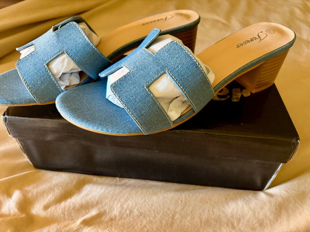 NIB Sz 8.5 Denim Open Back Heels